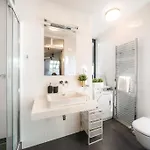 5br+2bath Old Town Loft Luxe Brickhouse, A/c *