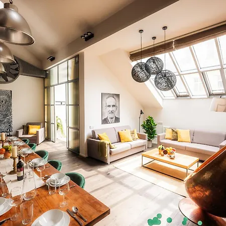 5br+2bath Old Town Loft Luxe Brickhouse, A/c *
