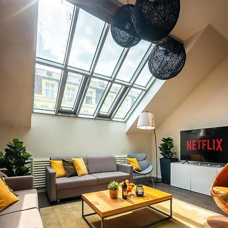 Apartamento 5br+2bath Old Town Loft Luxe Brickhouse, A/c