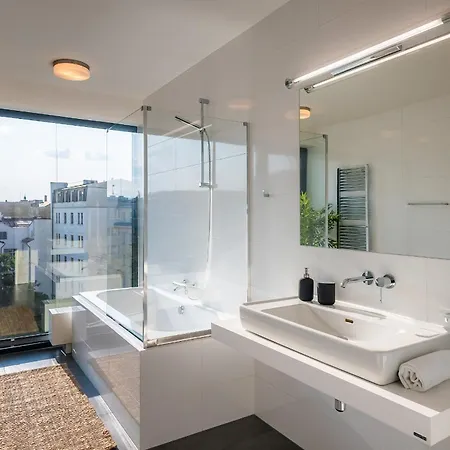 5br+2bath Old Town Loft Luxe Brickhouse, A/c *