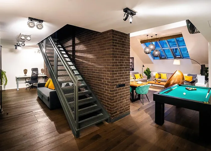 5br+2bath Old Town Loft Luxe Brickhouse, A/c
