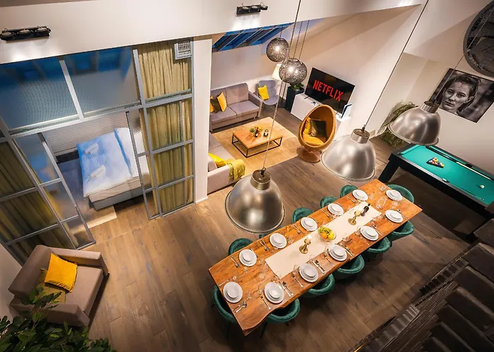 דירה 5br+2bath Old Town Loft Luxe Brickhouse, A/c