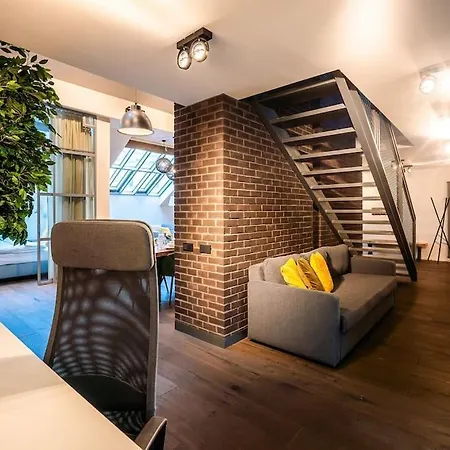 5br+2bath Old Town Loft Luxe Brickhouse, A/c * פראג