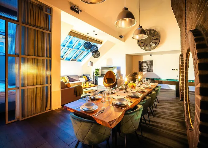 5br+2bath Old Town Loft Luxe Brickhouse, A/c Lägenhet Prag